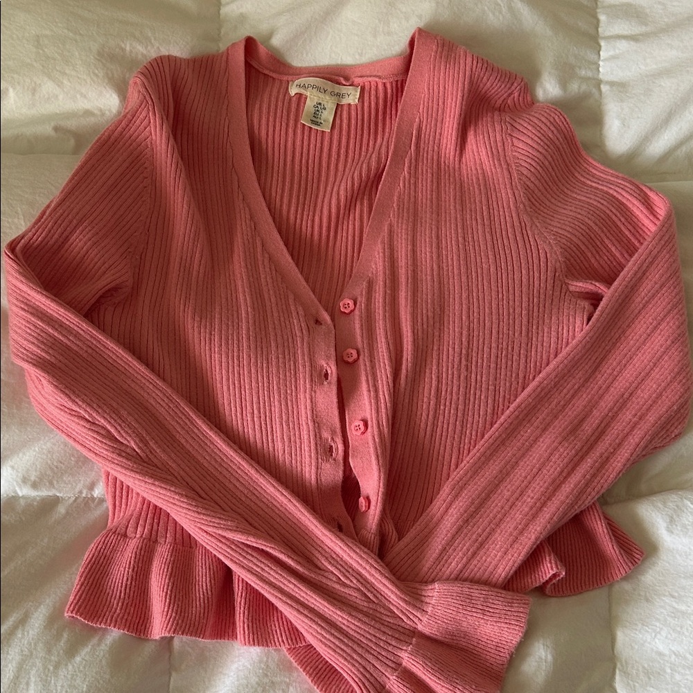 Large Pink Fitted Cardigan Sweater with Ribbed Texture